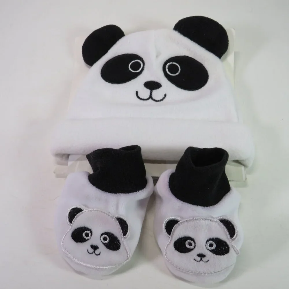 Baby Black & White panda hat and shoes embroidered features Animal print